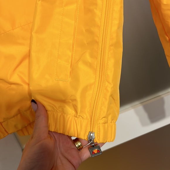 NWT Ellesse jacket size M - Picture 3 of 9